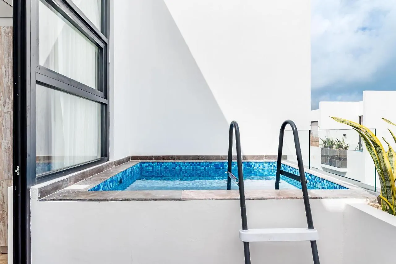 Top Location, Rooftop Pool And Gym With Jungle View, Elle Tulum Apartment Mexico